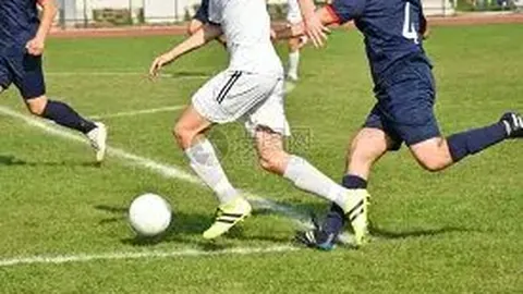 “英超独家解读：斯洛特正名，阿诺德转会传闻不影响心态”