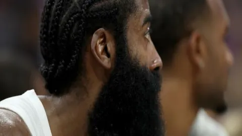 克里斯蒂分享防守突破：汗水与詹眉指导助球队逆袭